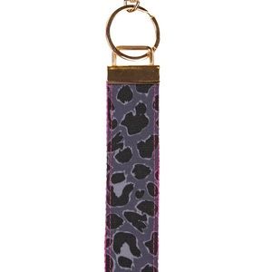 New Simply Southern Grey Leopard Keyfob Keychain Wrist Keys Key Fob